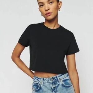 REFORMATION Black Cropped Crew Tee In Black